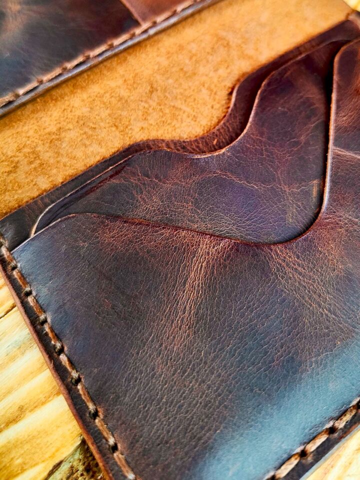 Spline - Bifold Deri Kartlık